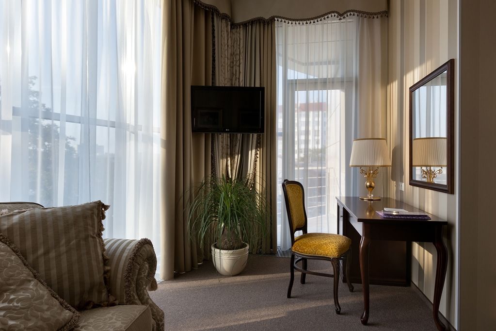 חארקיב Iris Art Hotel חדר תמונה