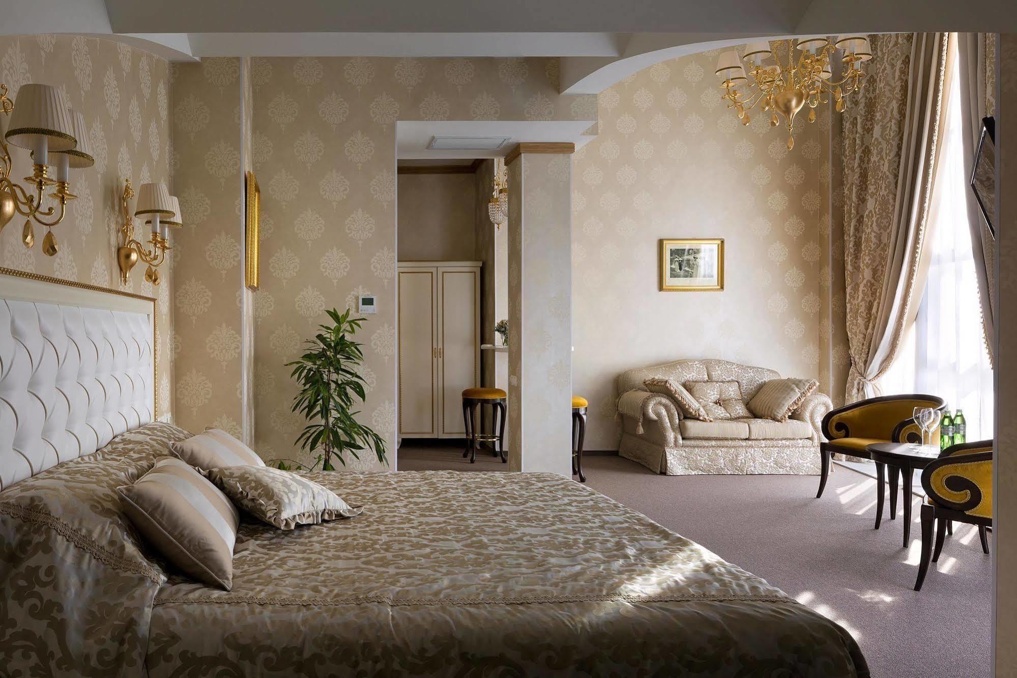 חארקיב Iris Art Hotel מראה חיצוני תמונה